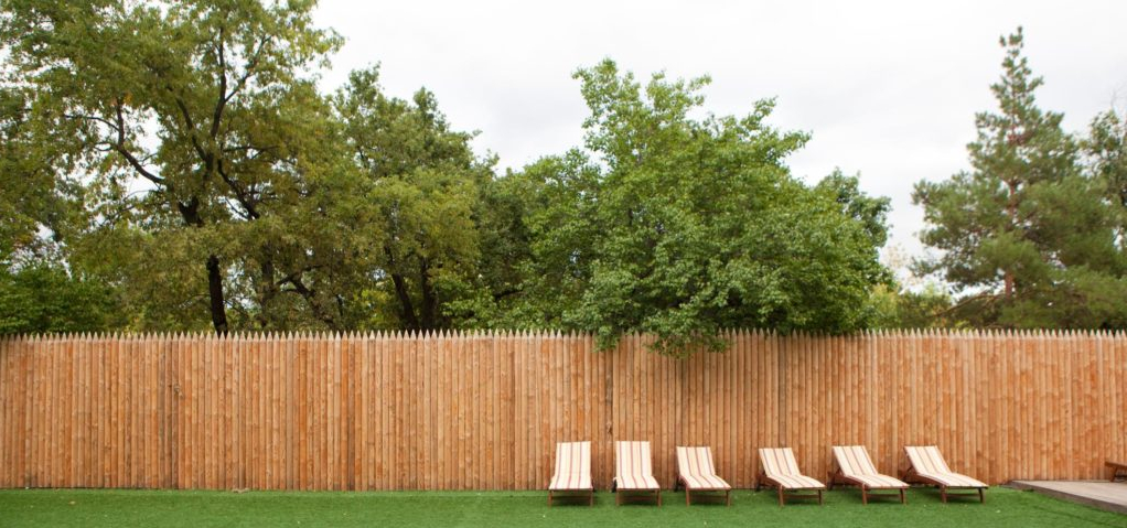 this image shows fence installation in Broomfield, Colorado