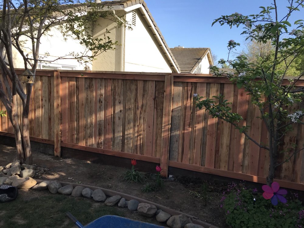 this is a picture of Broomfield redwood fence