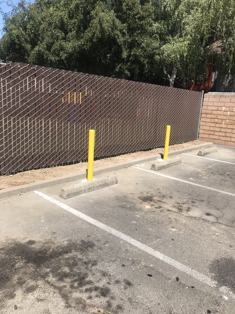 this is a picture of Broomfield security fence